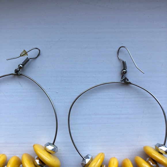 Chic yellow & silver beaded drop hoop earrings - Picture 4 of 7